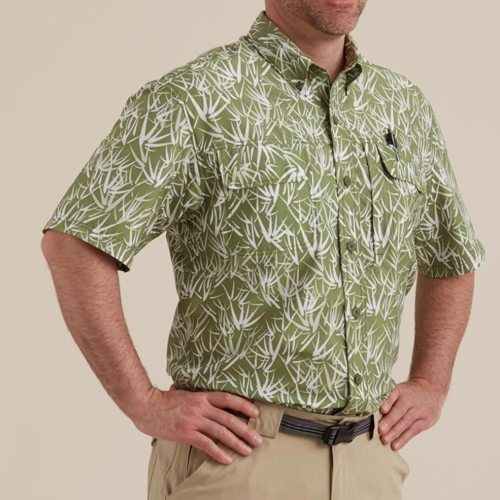 Duluth Trading Co Green and White Casual Button Down Shirt